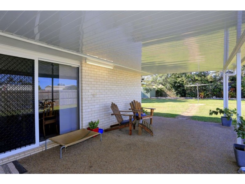 16 Byron street, Burnett Heads QLD 4670