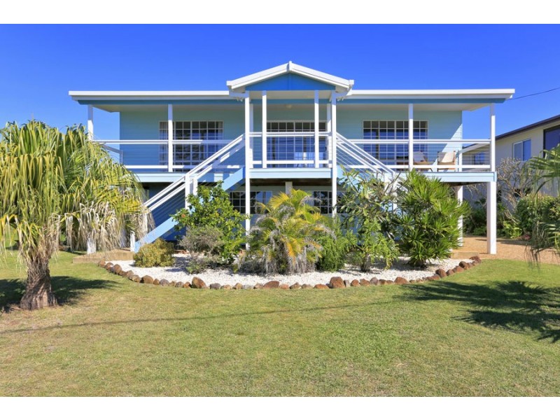 117 Sea Esplanade, Burnett Heads QLD 4670