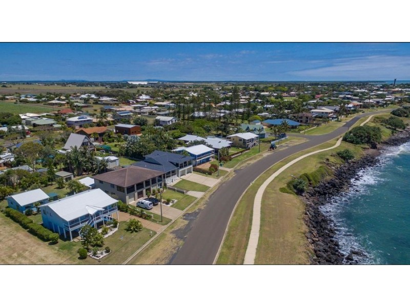 117 Sea Esplanade, Burnett Heads QLD 4670