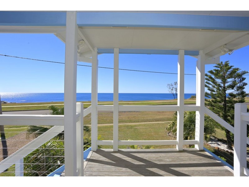 117 Sea Esplanade, Burnett Heads QLD 4670