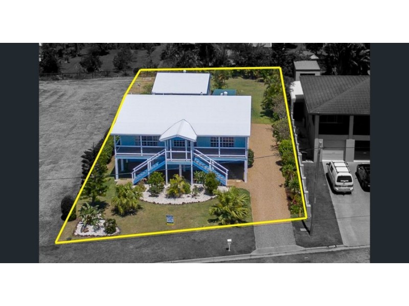 117 Sea Esplanade, Burnett Heads QLD 4670