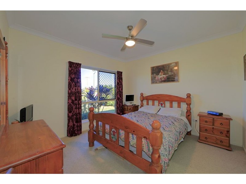 42 Gibsons Road, Burnett Heads QLD 4670