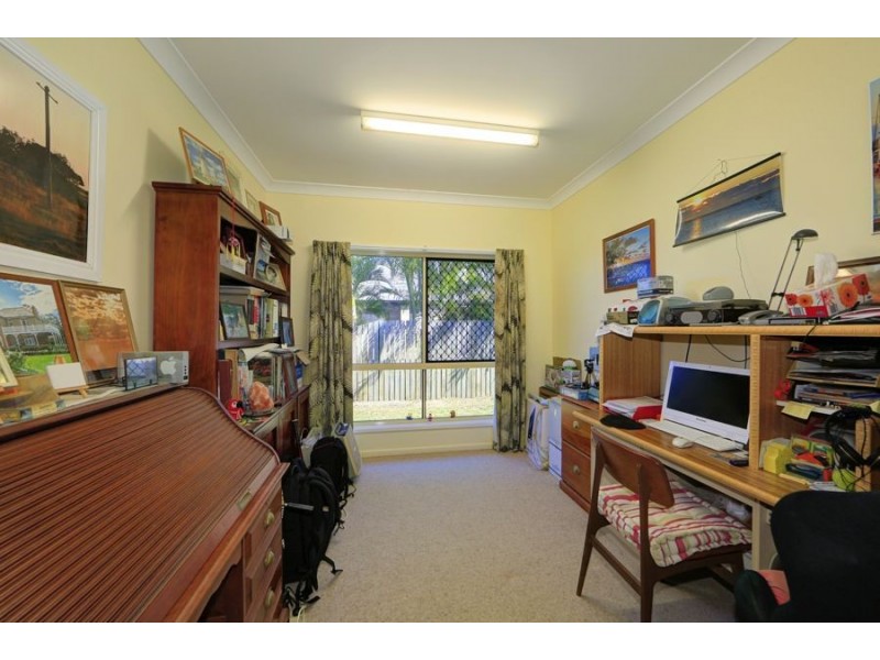 42 Gibsons Road, Burnett Heads QLD 4670