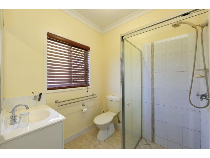 42 Gibsons Road, Burnett Heads QLD 4670