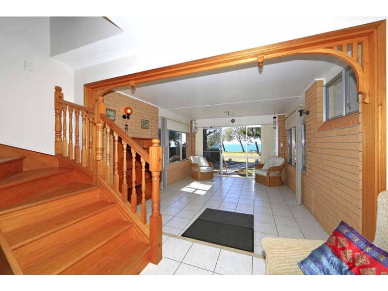 44 Esplanade, Elliott Heads QLD 4670