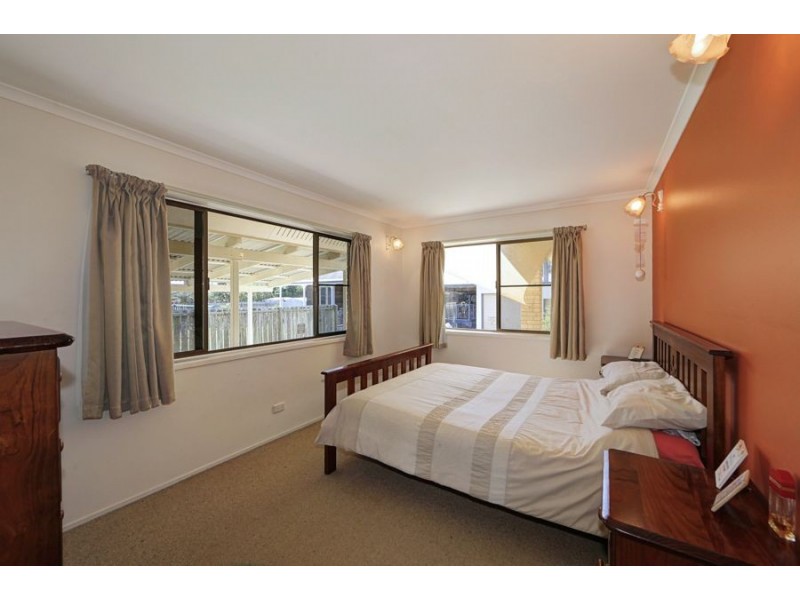 86 Welch Street, Elliott Heads QLD 4670