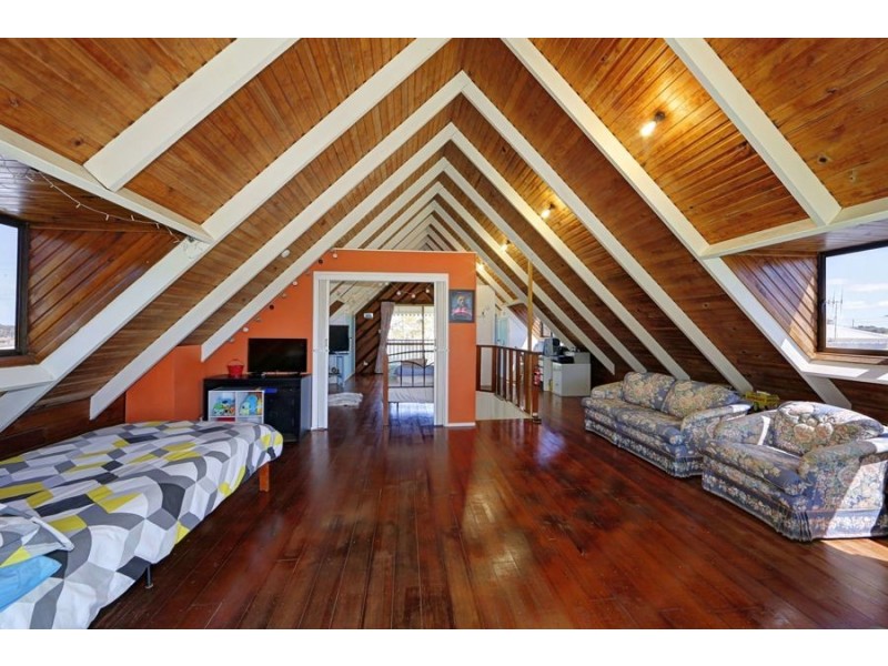 86 Welch Street, Elliott Heads QLD 4670