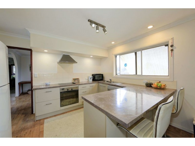 5 Bathurst St, Elliott Heads QLD 4670