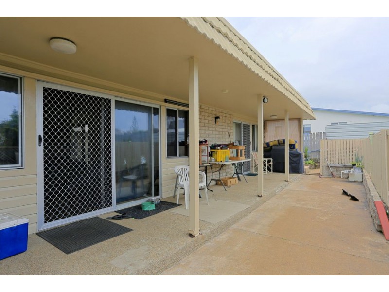 5 Bathurst St, Elliott Heads QLD 4670