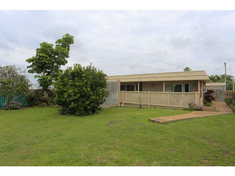 5 Bathurst St, Elliott Heads QLD 4670