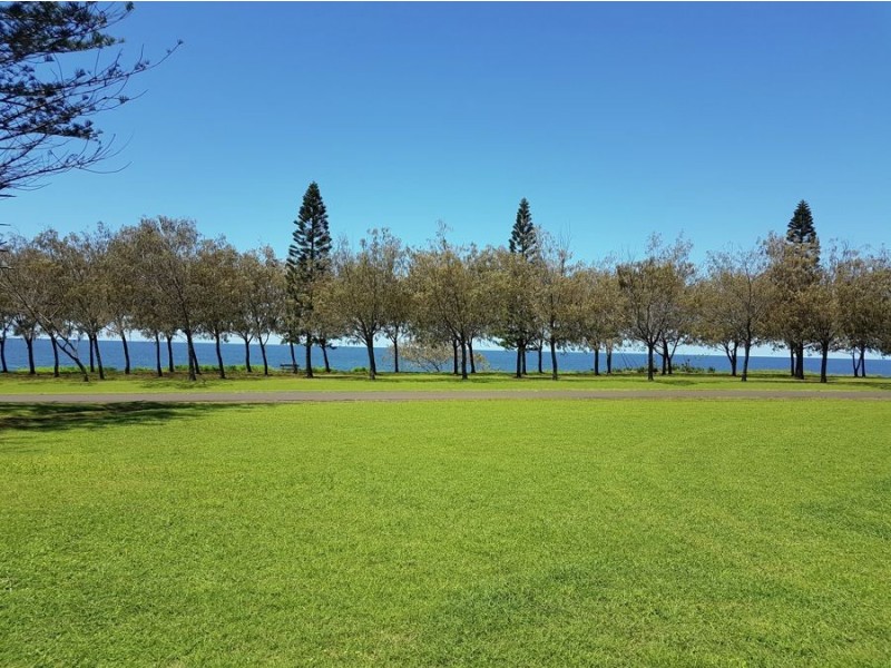 130 Esplanade, Elliott Heads QLD 4670