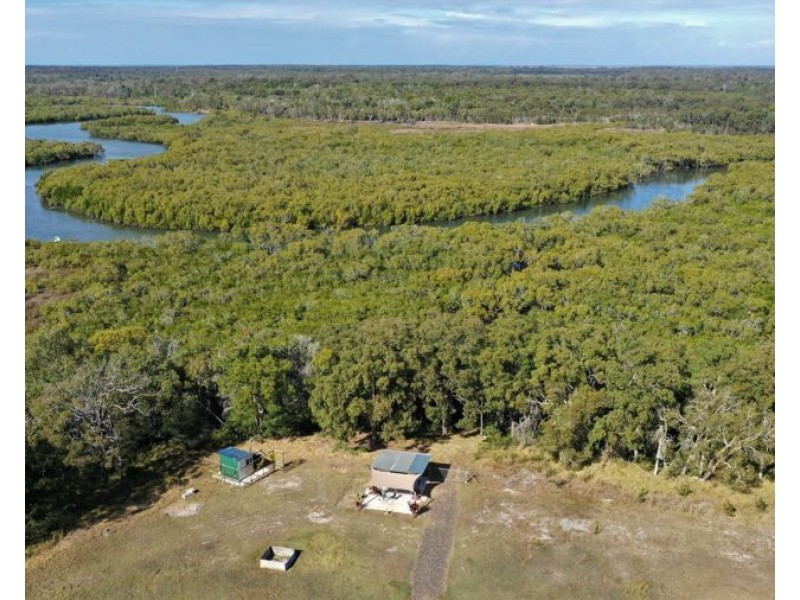 222 Sheehans Road, Elliott Heads QLD 4670