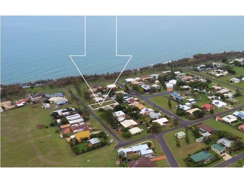 9 Knudsen, Elliott Heads QLD 4670