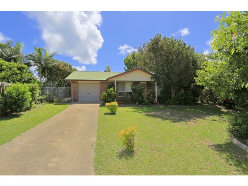 10 Ocean View Place, Elliott Heads QLD 4670