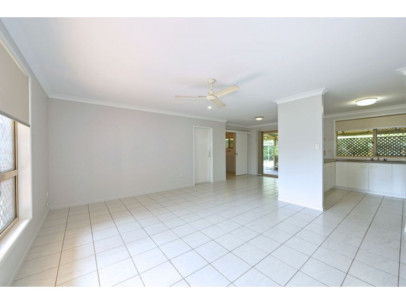 10 Ocean View Place, Elliott Heads QLD 4670