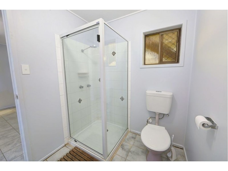 26 Esplanade, Elliott Heads QLD 4670