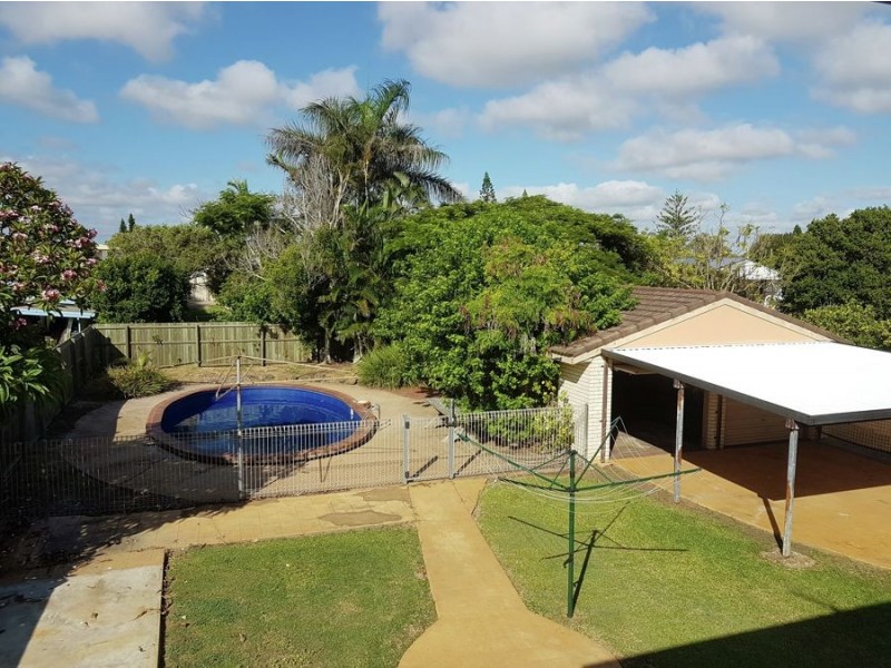 26 Esplanade, Elliott Heads QLD 4670