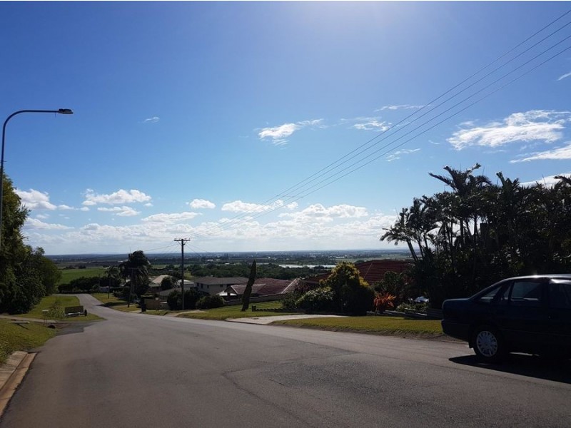 9A Hilltop Avenue, Qunaba QLD 4670