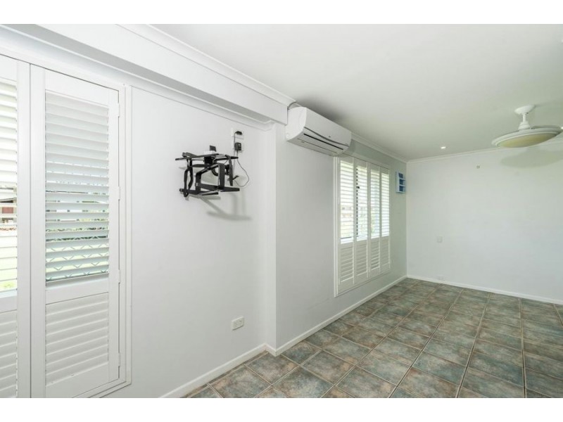 41 Sea Esplanade, Burnett Heads QLD 4670