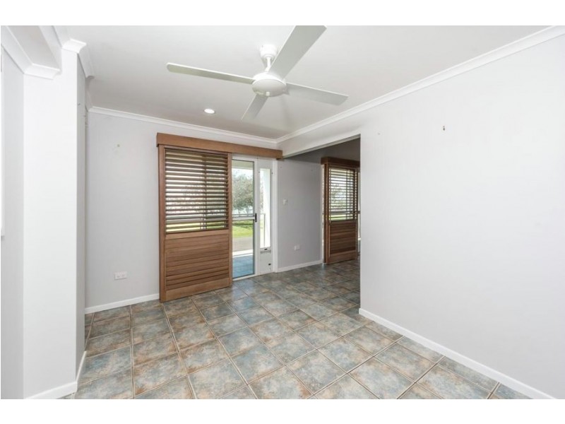 41 Sea Esplanade, Burnett Heads QLD 4670