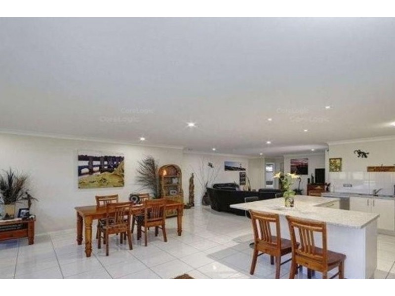 31 Byron Street, Burnett Heads QLD 4670