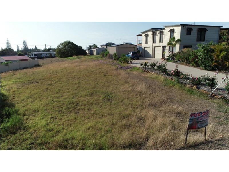 17 Blue Water, Elliott Heads QLD 4670