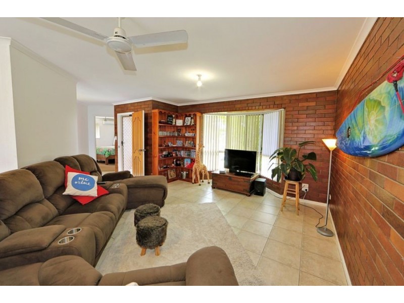 65 Blue Water Drive, Elliott Heads QLD 4670