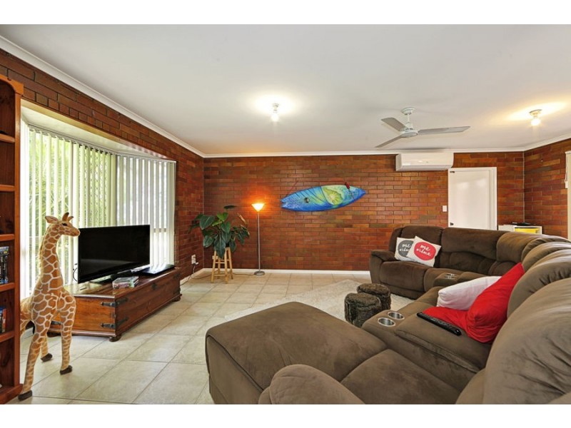 65 Blue Water Drive, Elliott Heads QLD 4670