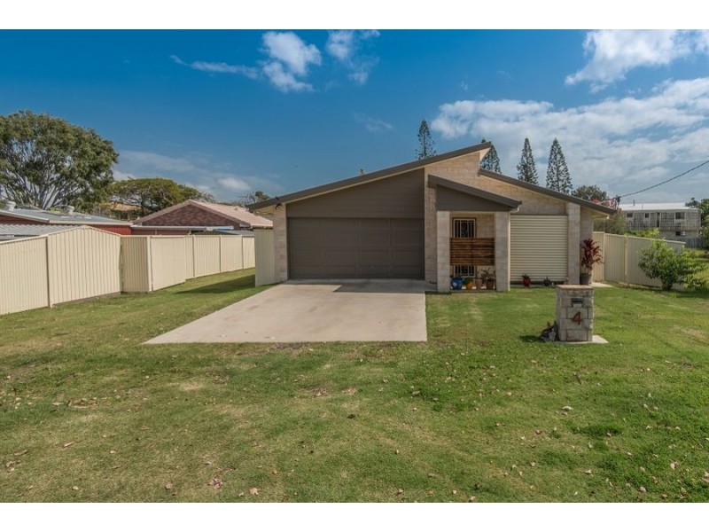 4 Ripple Street, Burnett Heads QLD 4670
