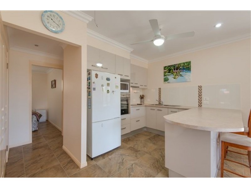4 Ripple Street, Burnett Heads QLD 4670