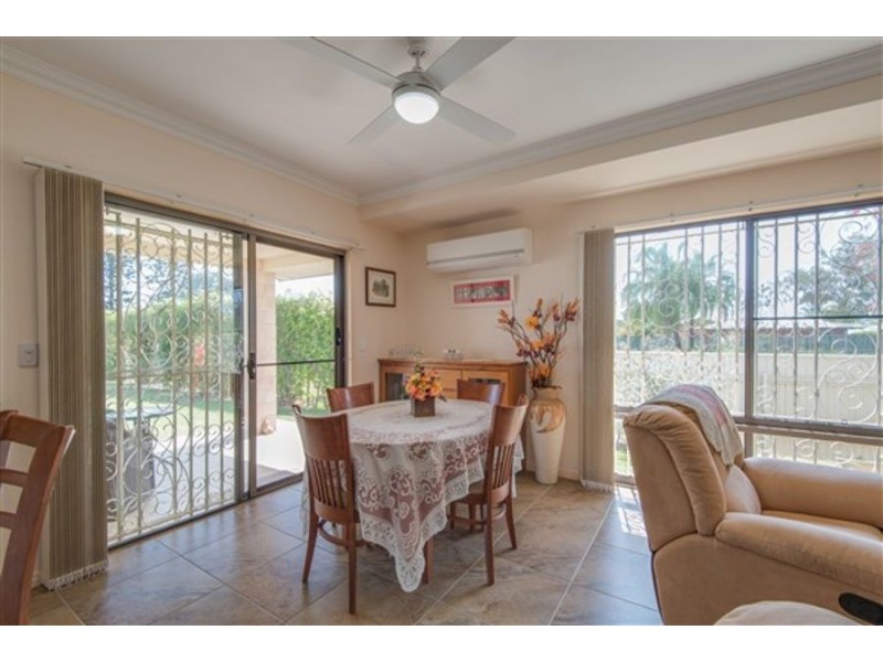 4 Ripple Street, Burnett Heads QLD 4670