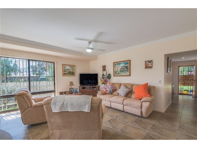4 Ripple Street, Burnett Heads QLD 4670