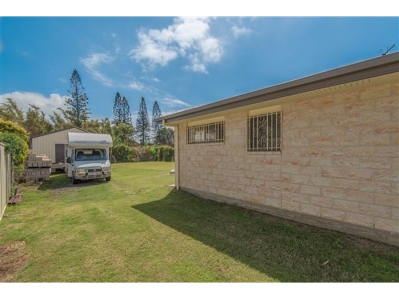 4 Ripple Street, Burnett Heads QLD 4670