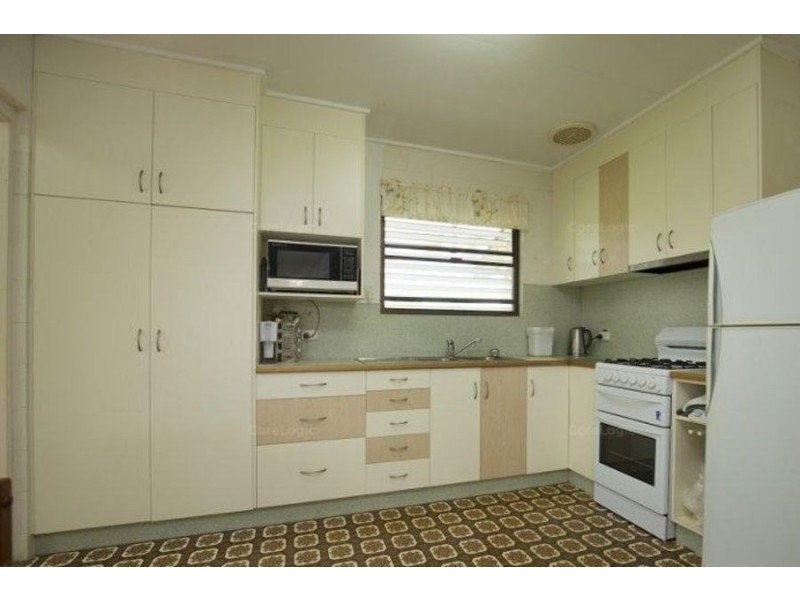 12 Wyllie Street, Kepnock QLD 4670