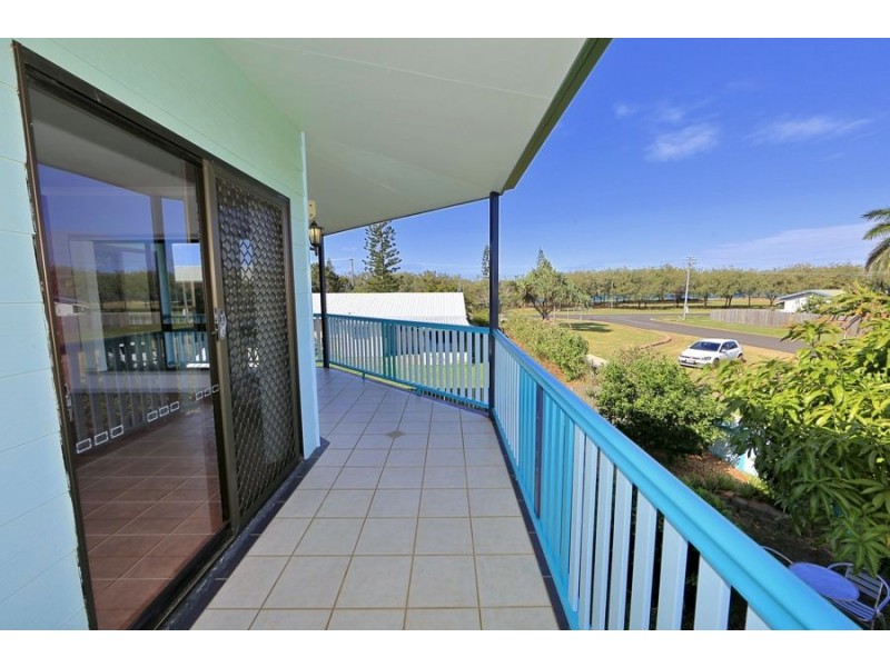 4 Brieschke, Elliott Heads QLD 4670