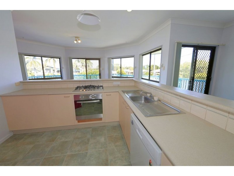 4 Brieschke, Elliott Heads QLD 4670