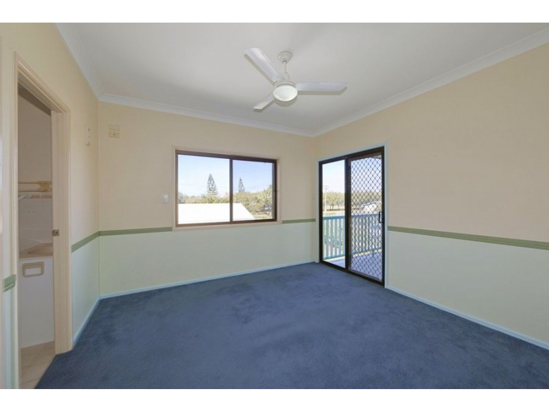 4 Brieschke, Elliott Heads QLD 4670