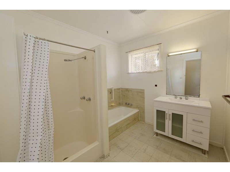 208 Bargara Road, Kalkie QLD 4670
