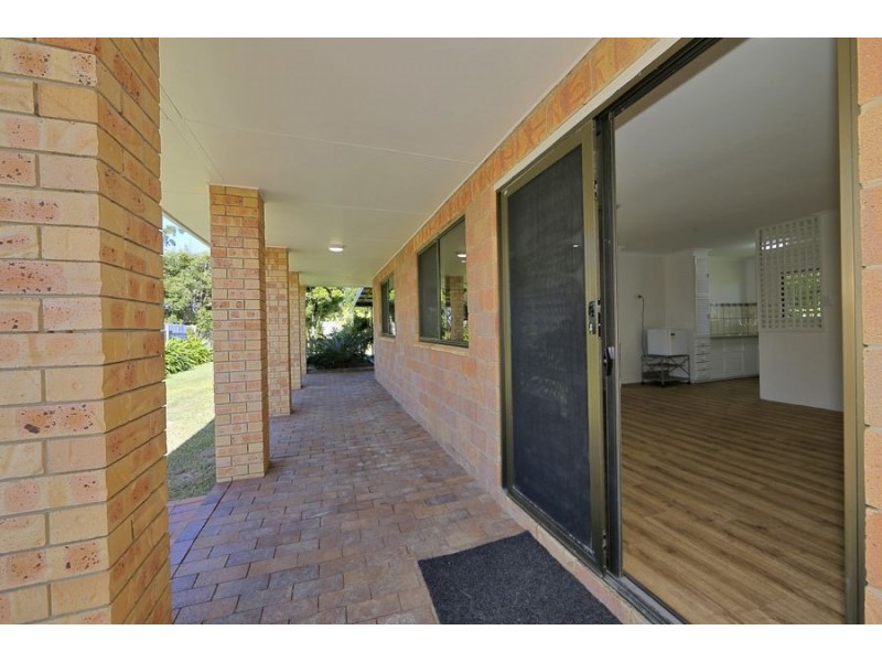 5 Ripple Street, Burnett Heads QLD 4670