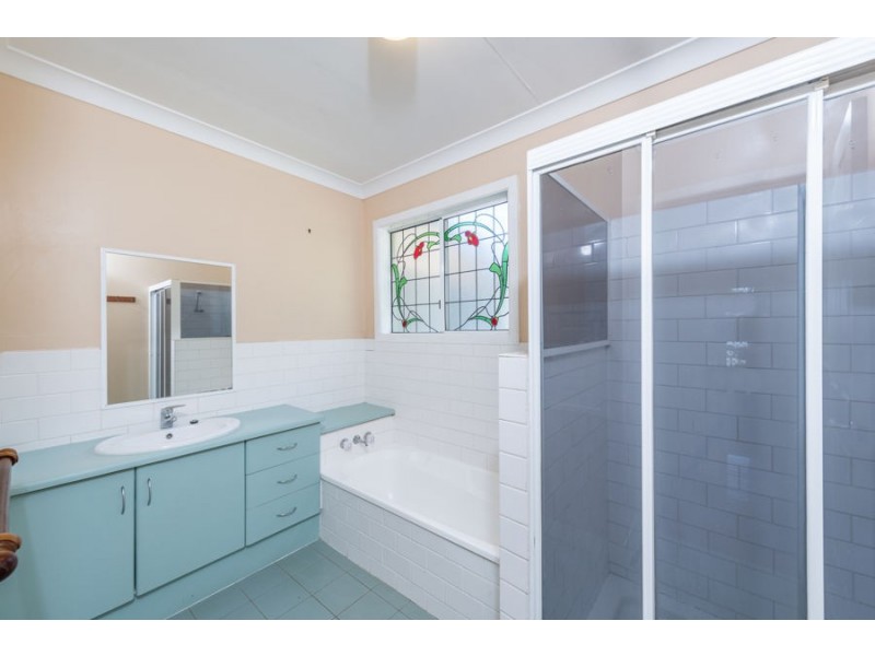 79 Kinch, Burnett Heads QLD 4670
