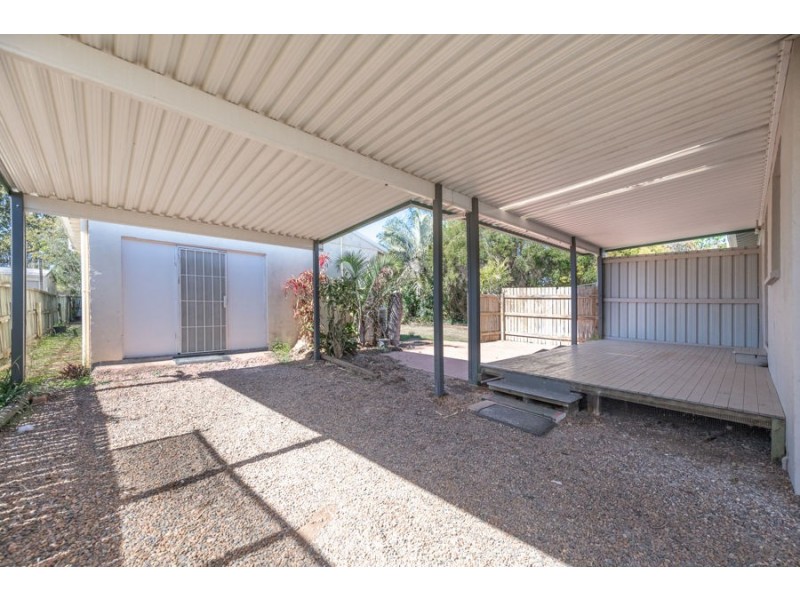79 Kinch, Burnett Heads QLD 4670
