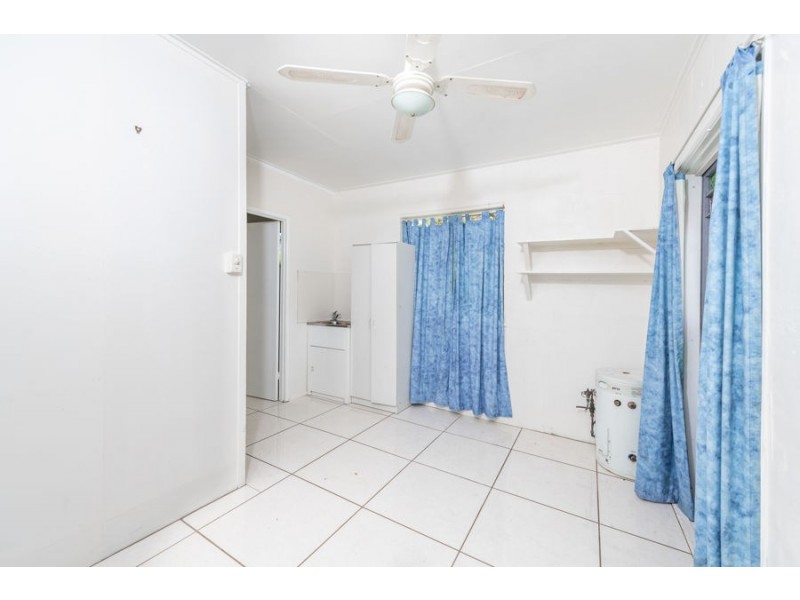 79 Kinch, Burnett Heads QLD 4670