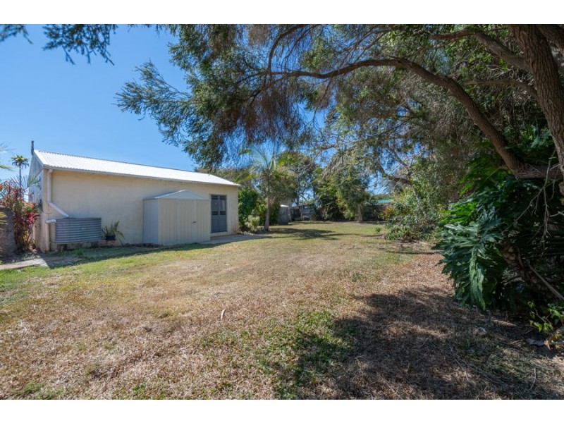 79 Kinch, Burnett Heads QLD 4670