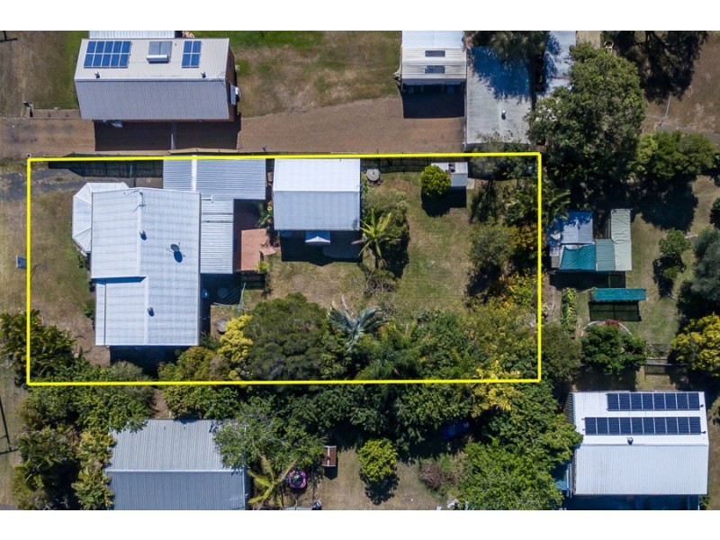 79 Kinch, Burnett Heads QLD 4670