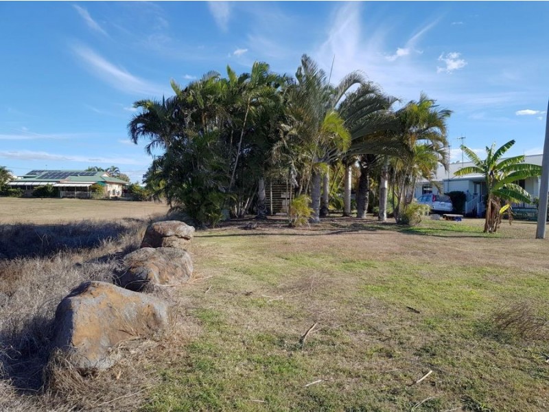 107 Shelley, Burnett Heads QLD 4670