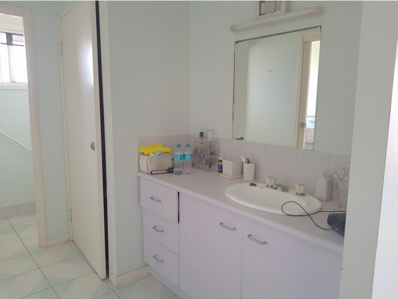 107 Shelley, Burnett Heads QLD 4670