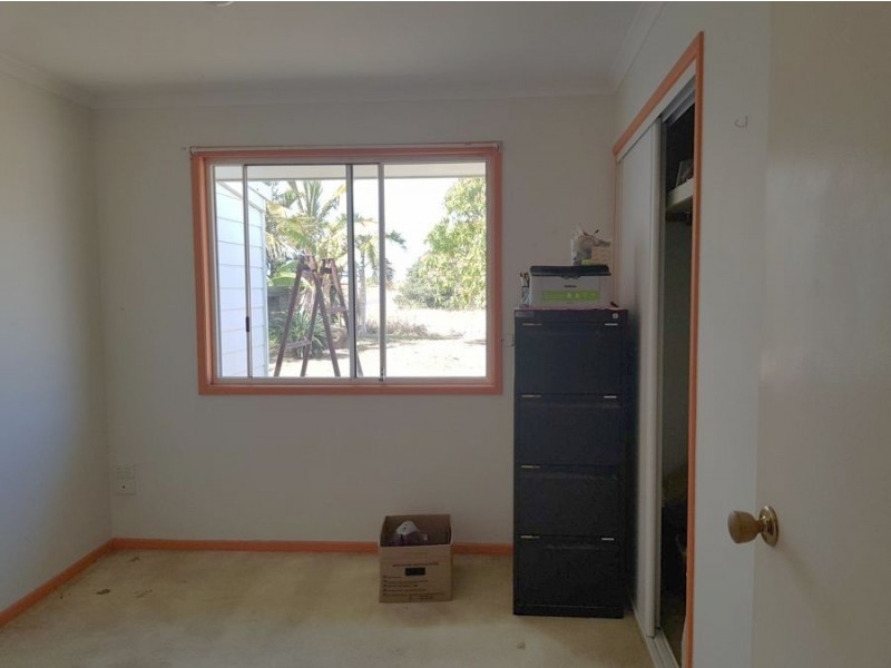 107 Shelley, Burnett Heads QLD 4670