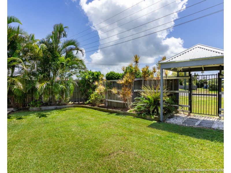 4 Moore Street, Elliott Heads QLD 4670