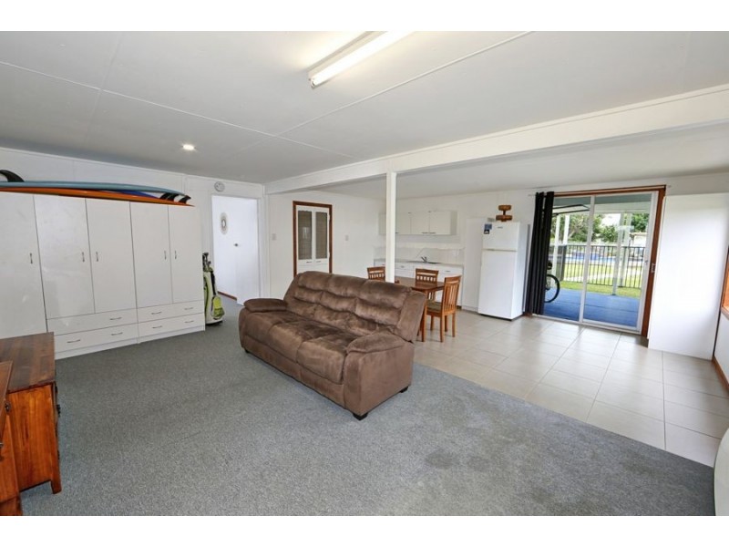 56 Welch street, Elliott Heads QLD 4670