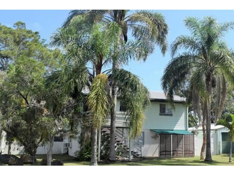 7 Duffy ST, Burnett Heads QLD 4670